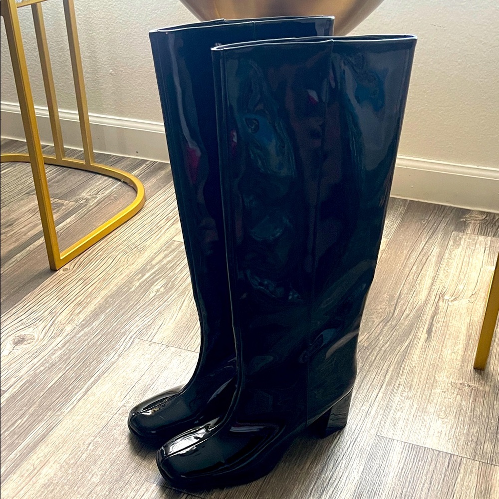 Zara Shiny Black Knee Boots Worn Once